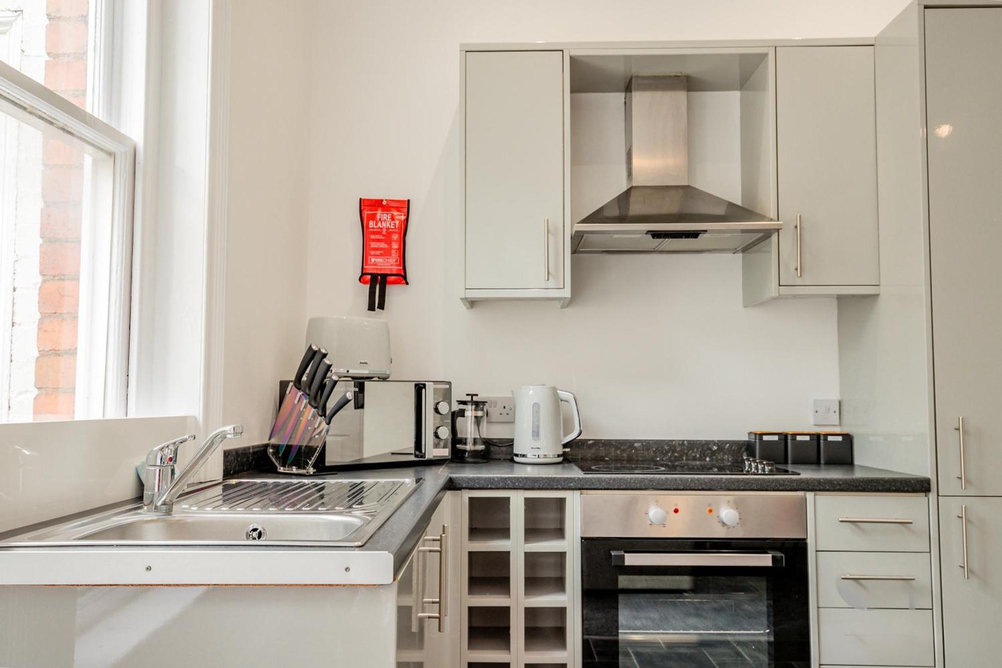 Guest Homes - The Station Studio Worcester Exteriér fotografie