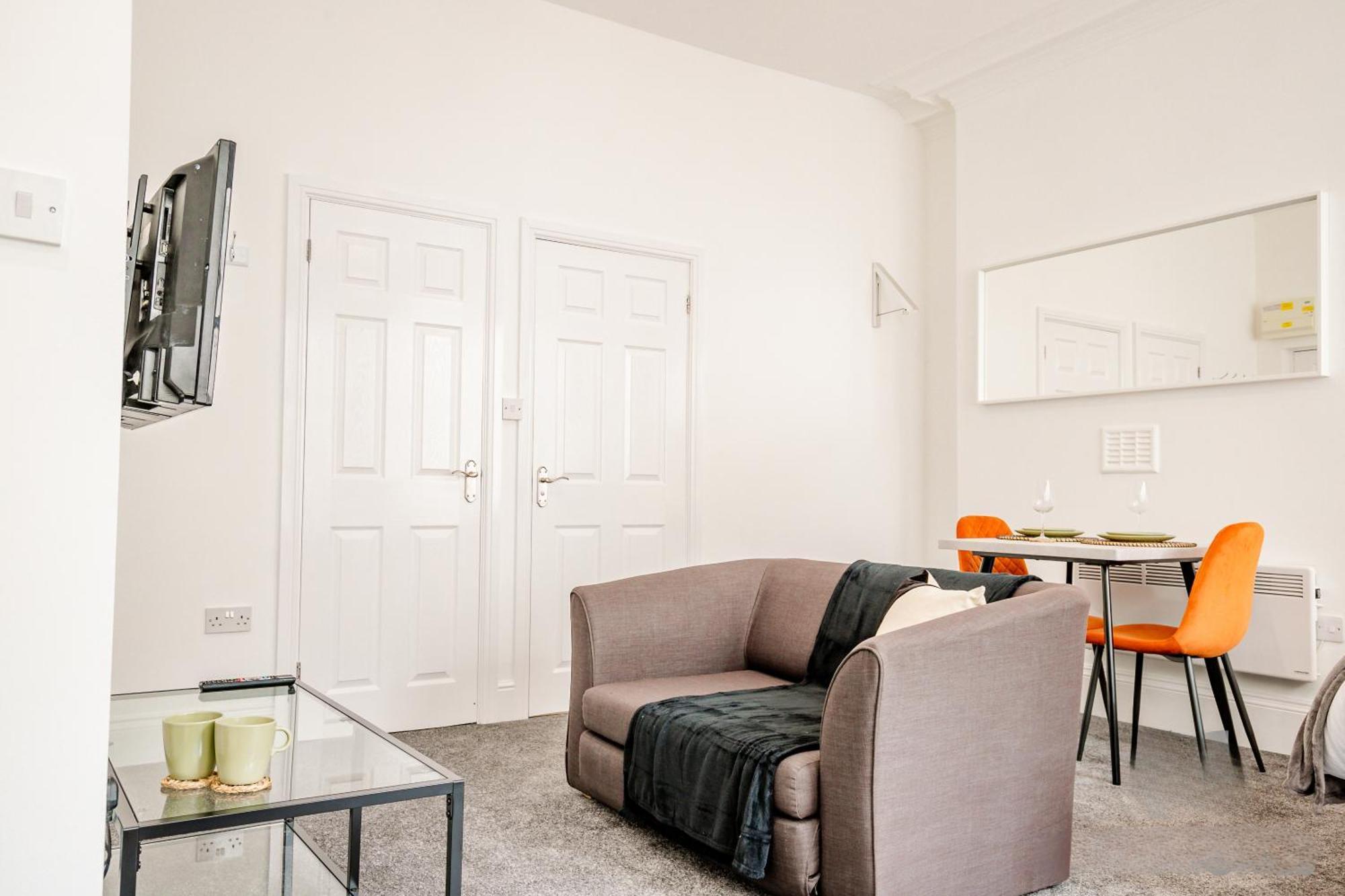 Guest Homes - The Station Studio Worcester Exteriér fotografie