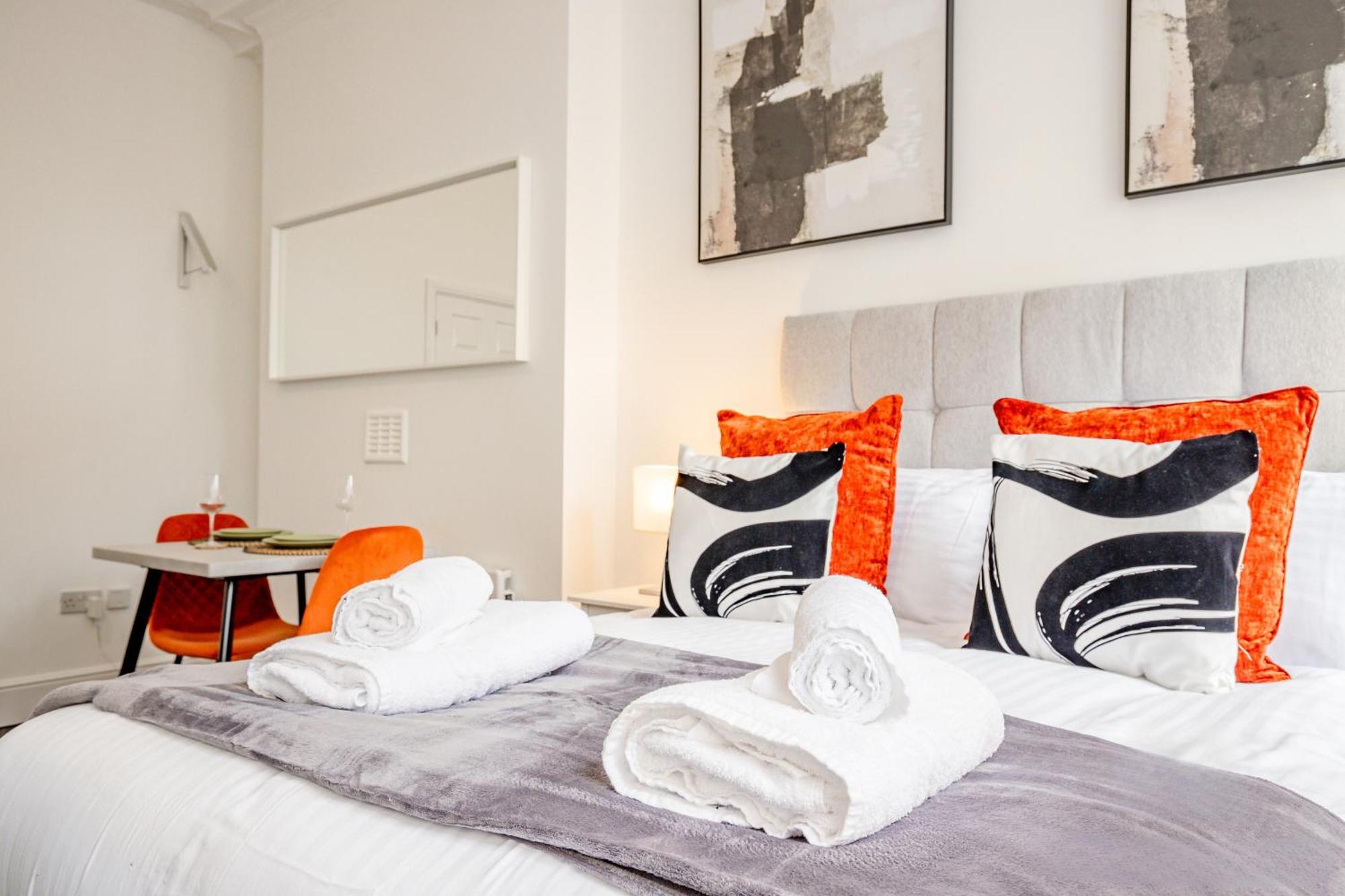 Guest Homes - The Station Studio Worcester Exteriér fotografie